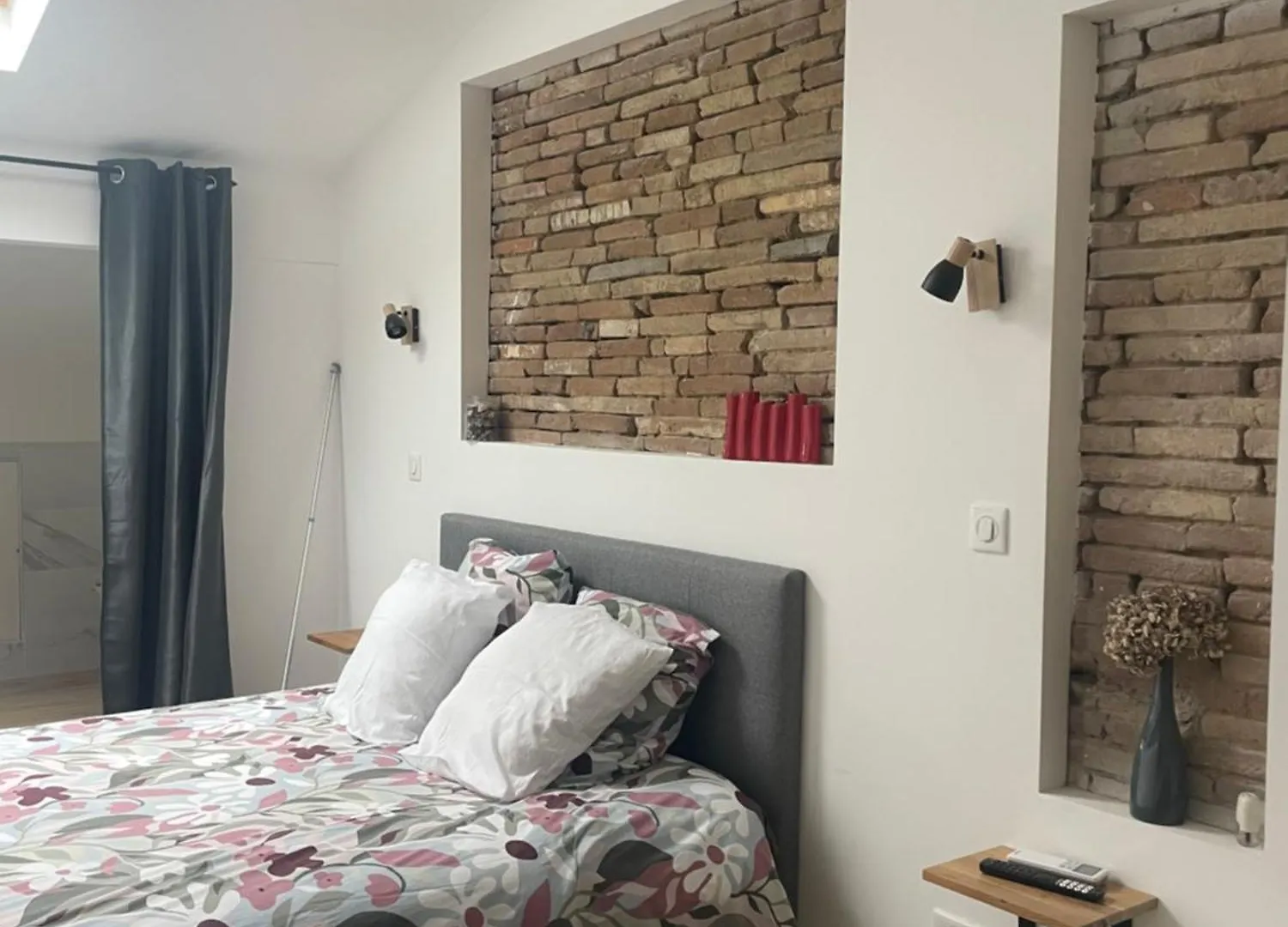 Les Chambres Du Pays Toulousain Pechbonnieu 住宿加早餐酒店